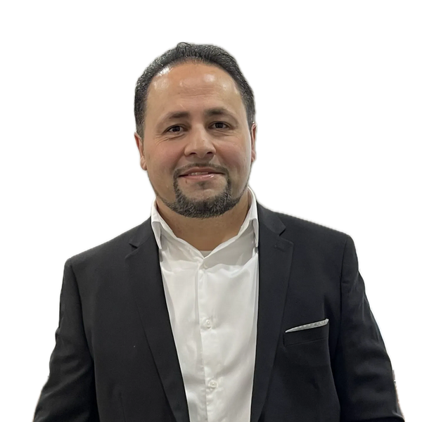 Chaim El-Mais, Associate